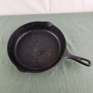 Vintage Wagner Ware Sidney -0- 1060H #10 Cast Iron Skillet Pan with Pouring Ends